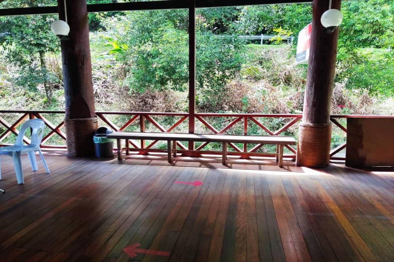 Oyo Home 90396 Mahua Rainforest Paradise Tambunan エクステリア 写真